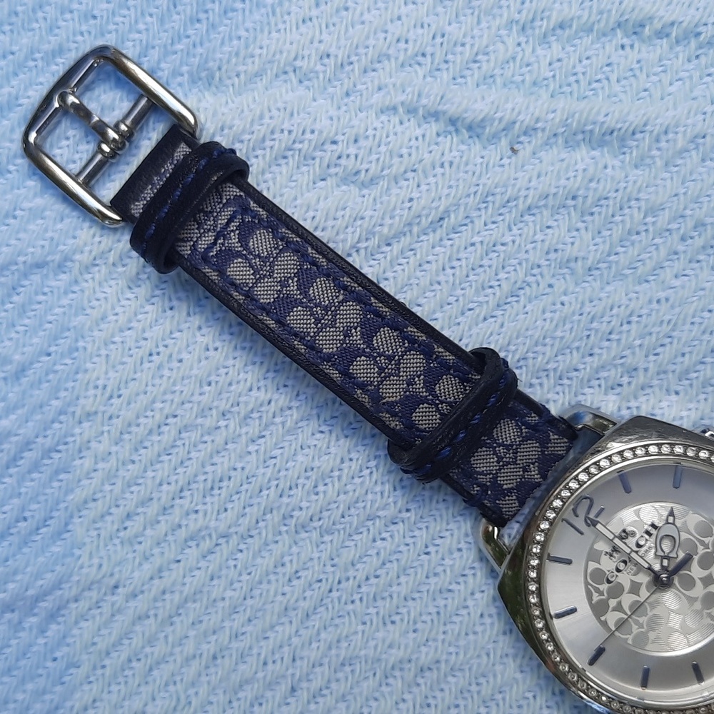 Coach watch - Picture 2 of 8